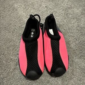 Toddler Girls Water Shoes Neon Pink Adjustable Close 7/8 TODDLER LIFEGUARD BRAND